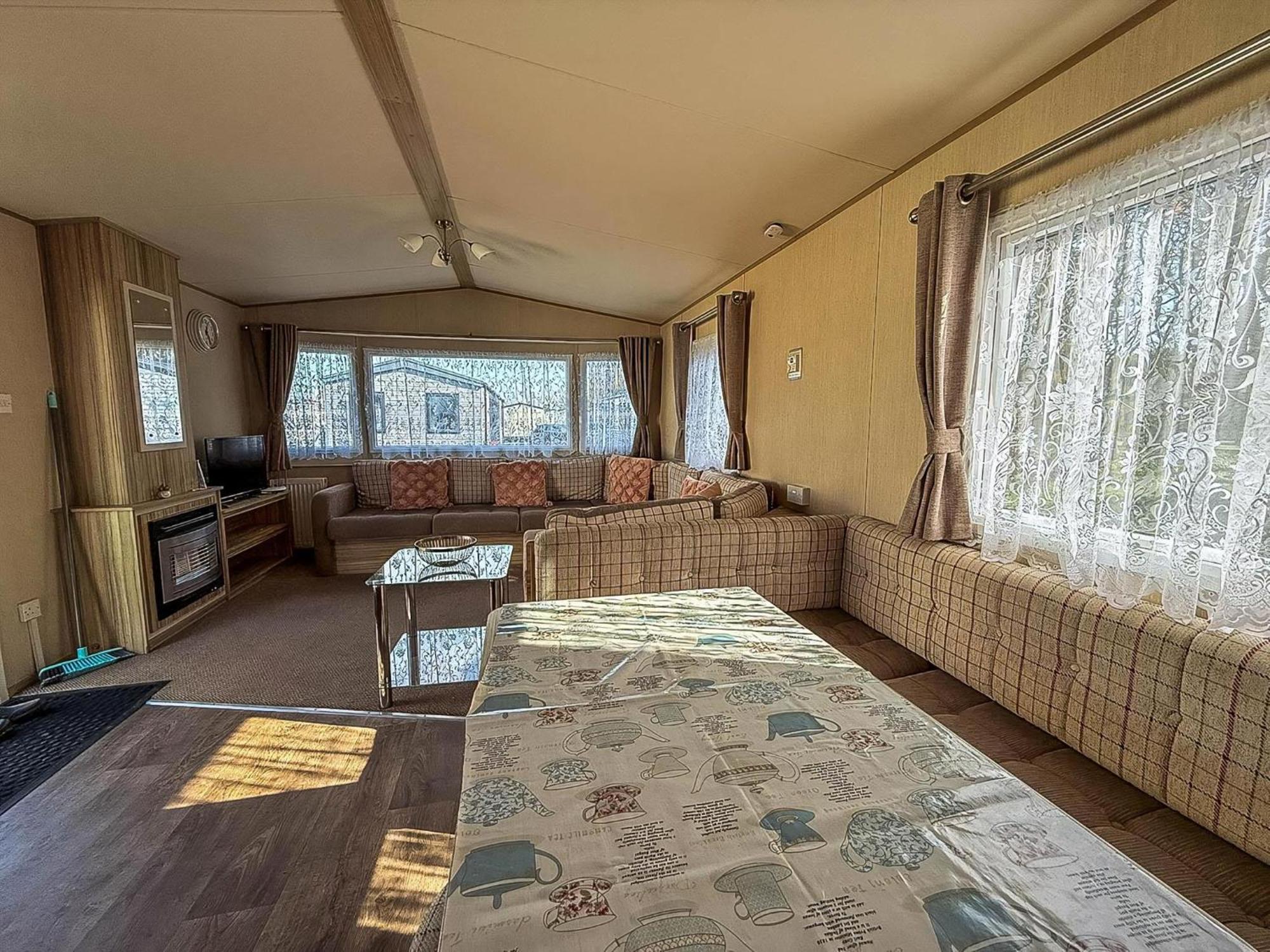 Great 8 Berth Caravan In Norfolk Near To Great Yarmouth Ref 20178Bs Hopton on Sea Luaran gambar